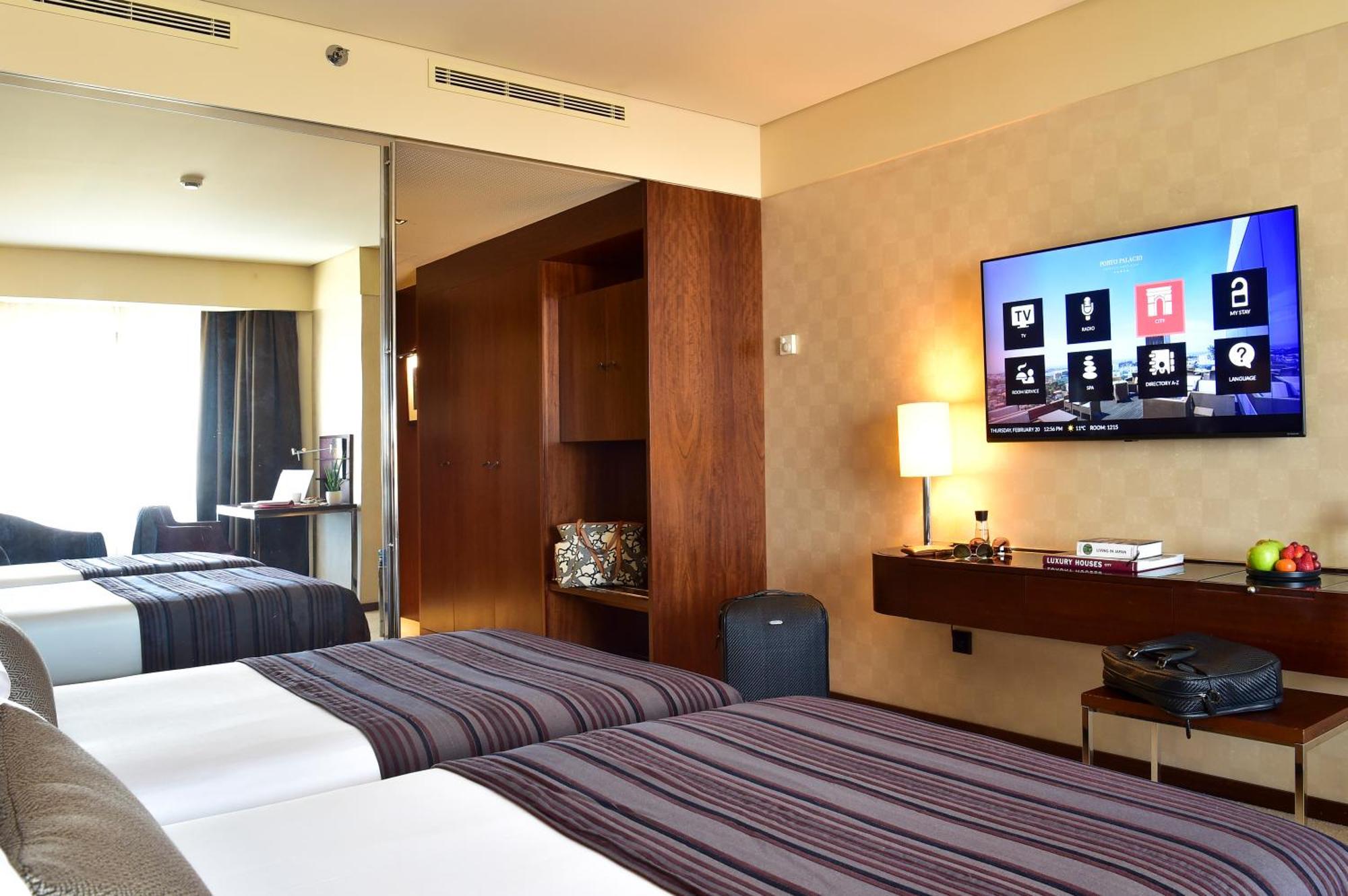 Porto Palacio Hotel By The Editory Ruang foto A room at the hotel